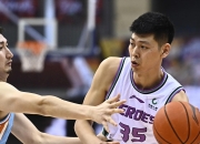 milan.com-山东男篮队员拼尽全力，力取胜利的简单介绍