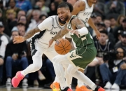 米兰体育app入口-雄鹿客场惜败马刺，遭遇失利