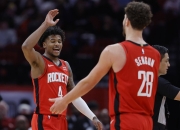 米兰体育网页版-76人惊险胜黄蜂，东部第一不可撼动