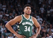 米兰体育网页版-雄鹿击败森林狼，字母哥发挥稳定