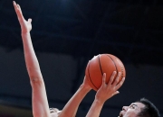 米兰体育-中国男篮队员训练备战奥运会，决心夺金