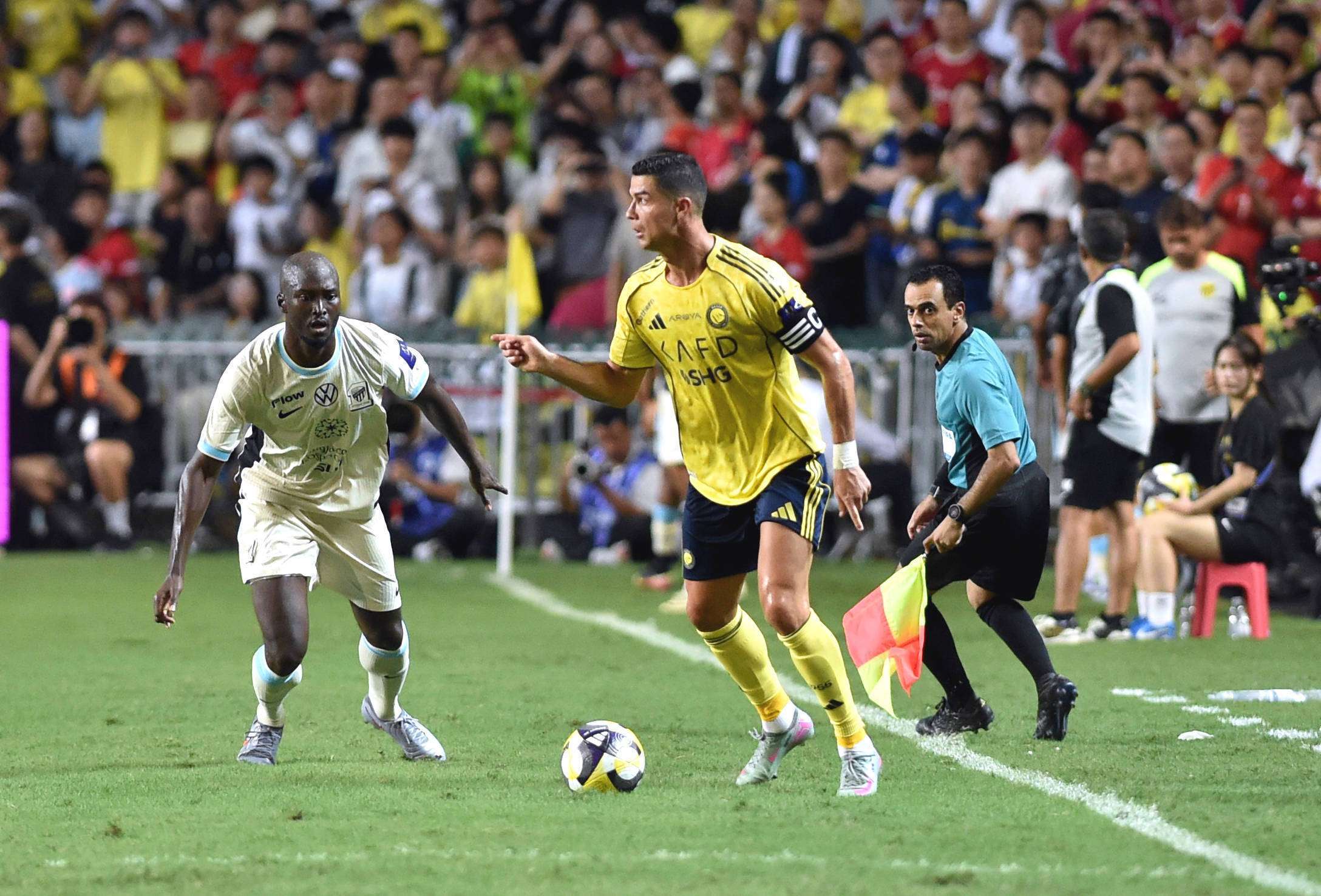 顶级球队的斗志，燃烧球场上的激情的简单介绍