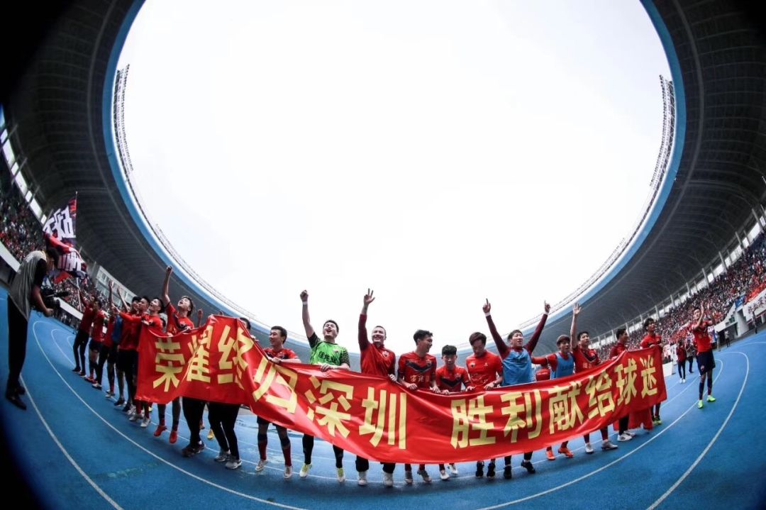 包含接连得手控球权，领先优势逐渐扩大的词条