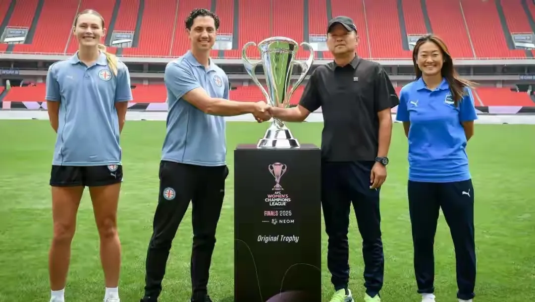 包含澳大利亚队在女足比赛中领先变为澳大利亚队领先战局，稳步前进的词条