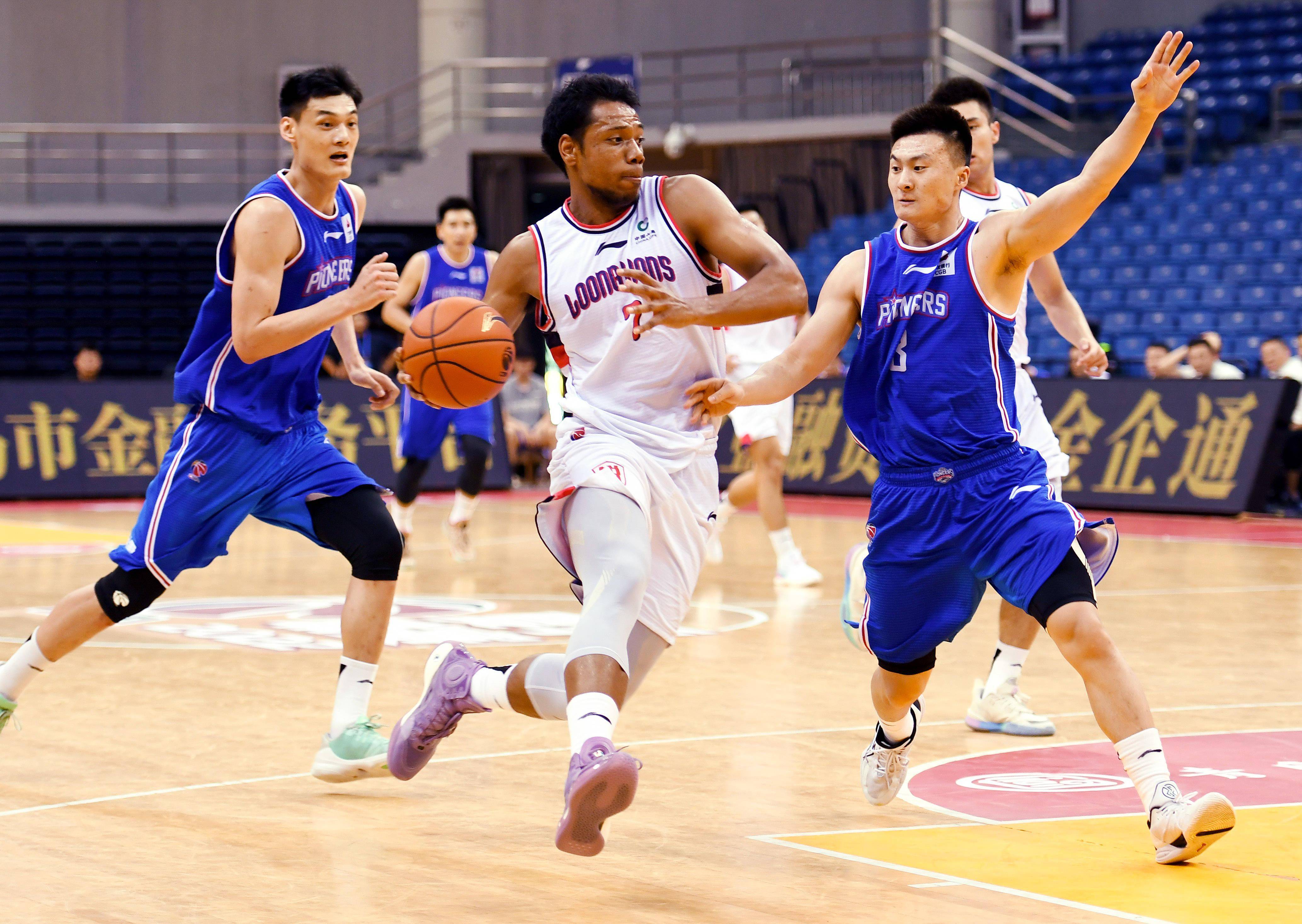 CBA广州扩大优惠政策每名球员可免费搭乘市内公交车的简单介绍