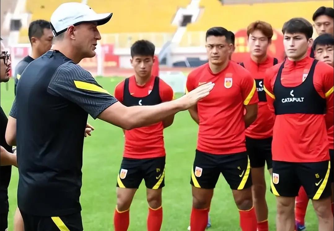 国际赛场上，中国球员展现出色表现