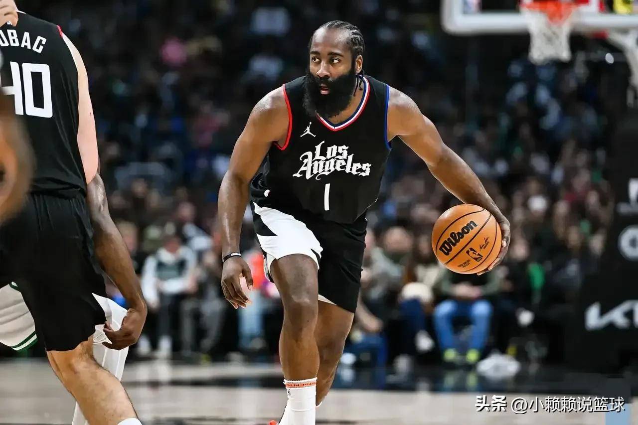 火箭客场胜马刺，戈登因伤无缘出场，哈登挺身而出的简单介绍